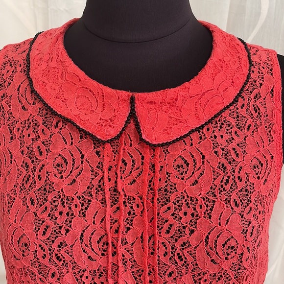 Princess Vera Wang Lace Top, Large - Picture 2 of 8